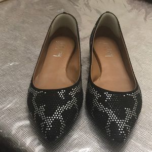 Flat pointed shoes